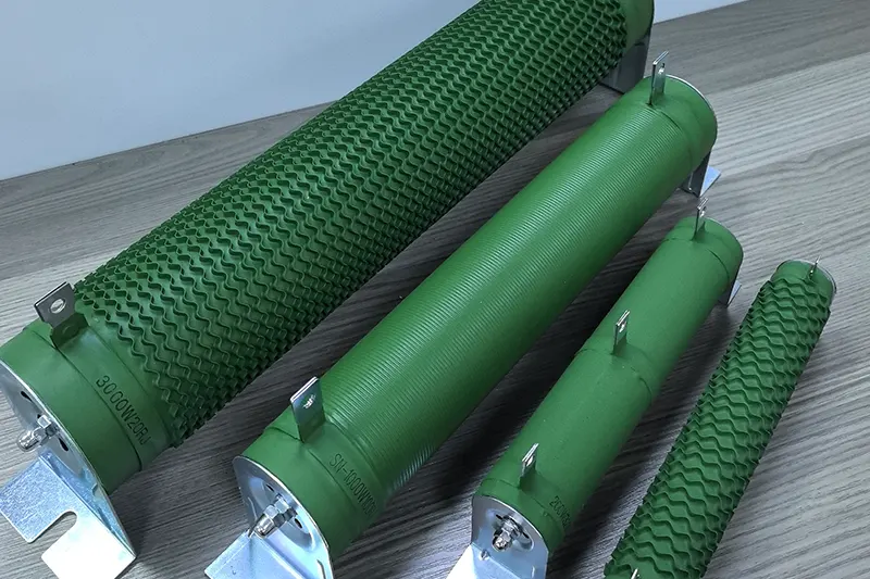 توفر المقاومات الخزفية عالية الطاقة تبديدًا فائقًا للحرارة من أجل الجر والطاقة المتجددة